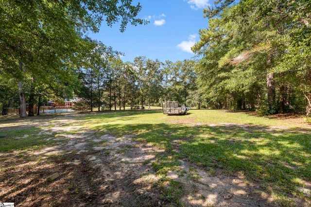 195 Pine Trace, Campobello, SC 29322