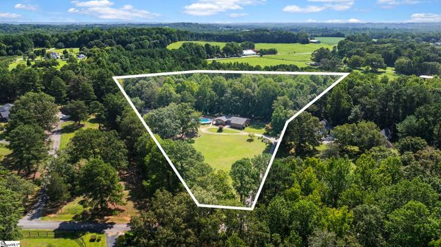 195 Pine Trace, Campobello, SC 29322