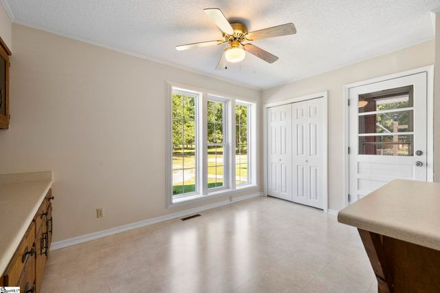 195 Pine Trace, Campobello, SC 29322