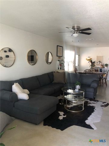 6004 Harriet Tubman Avenue A, Killeen, TX 76543