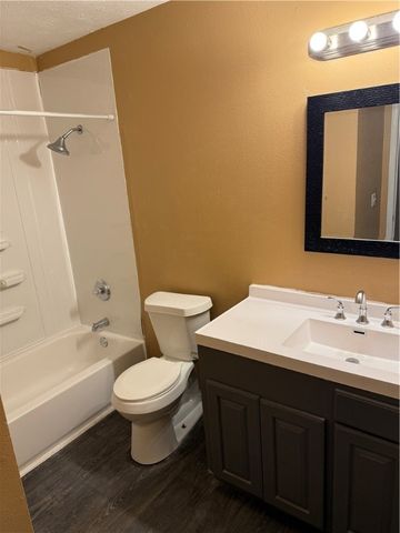 811 A E Fick, Harrison, AR 72601