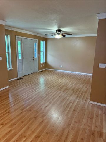 811 A E Fick, Harrison, AR 72601