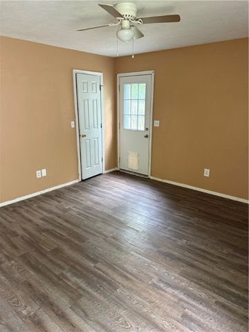 811 A E Fick, Harrison, AR 72601