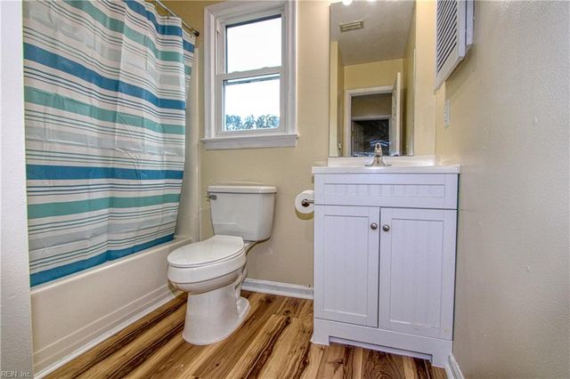 892 Belvoir CIR, Newport News, VA 23602