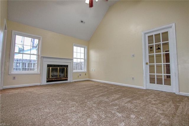 892 Belvoir CIR, Newport News, VA 23602