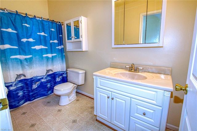 892 Belvoir CIR, Newport News, VA 23602