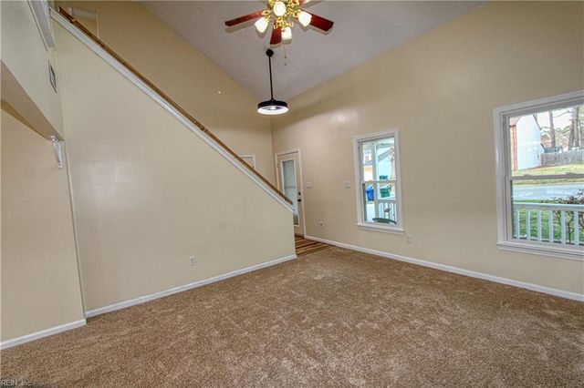 892 Belvoir CIR, Newport News, VA 23602