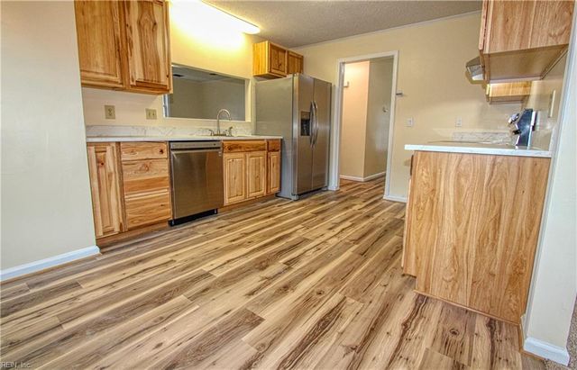 892 Belvoir CIR, Newport News, VA 23602