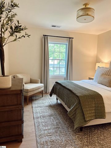 2 Saint Andrews Court, Greenville, SC 29607