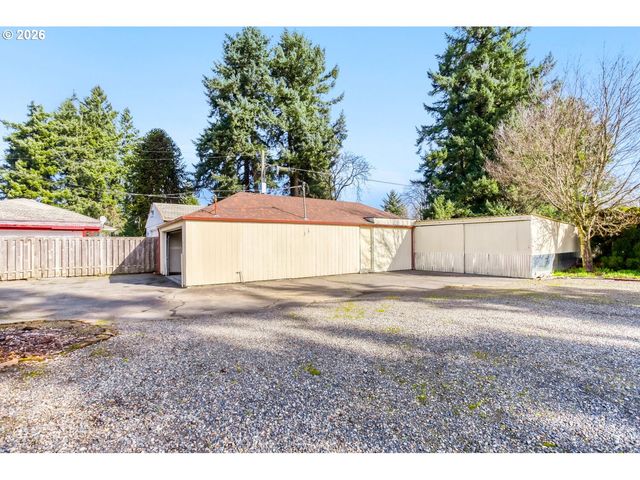 2020 Ne 102ND Ave, Portland, OR 97220