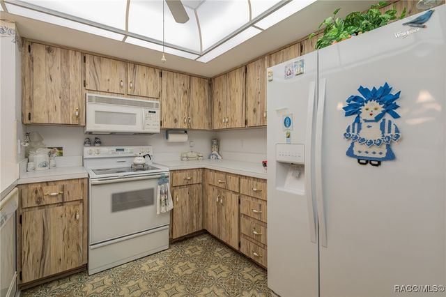 1 Cypress Run Street 11B, Homosassa, FL 34446