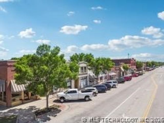 321 N 12th Street, Collinsville, OK 74021