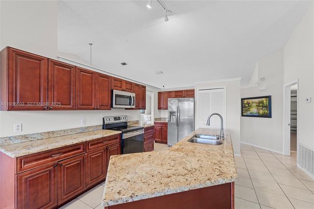 791 SW Hillsboro Cir, Port St. Lucie, FL 34953