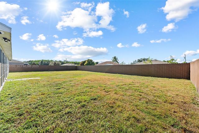 791 SW Hillsboro Cir, Port St. Lucie, FL 34953