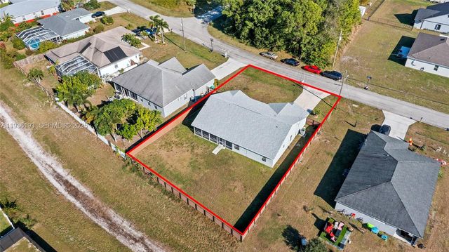791 SW Hillsboro Cir, Port St. Lucie, FL 34953
