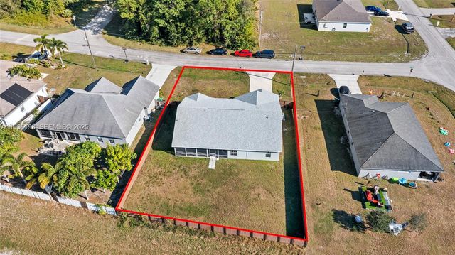 791 SW Hillsboro Cir, Port St. Lucie, FL 34953