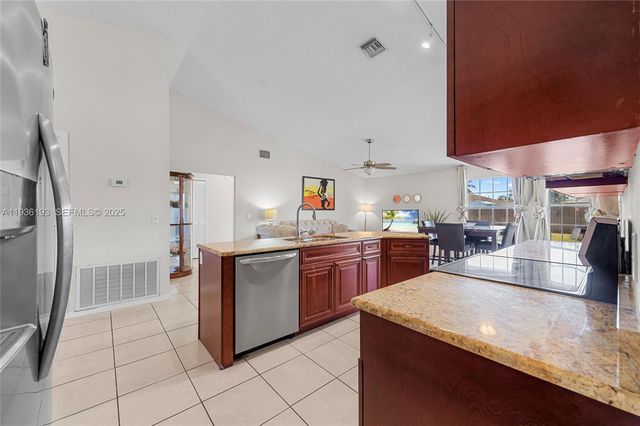 791 SW Hillsboro Cir, Port St. Lucie, FL 34953