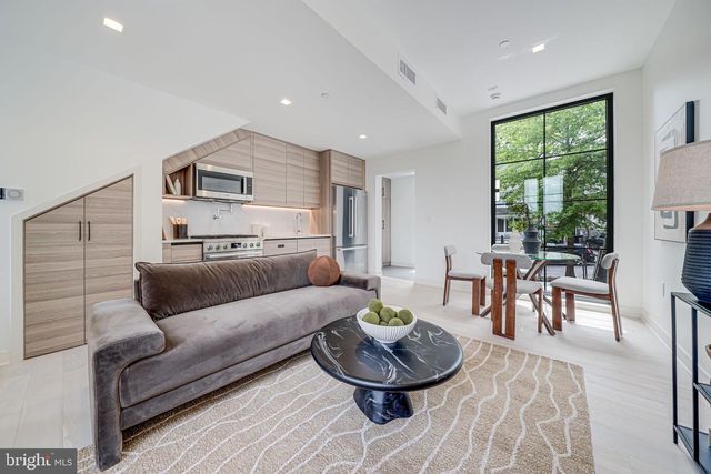 2907 NEWARK ST NW, Washington, DC 20008