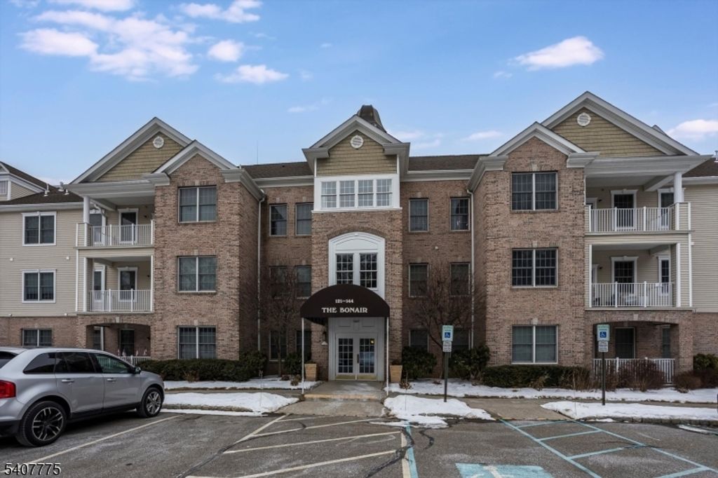 133 Ridgeview Ln 133, Mount Arlington Boro, NJ 07856