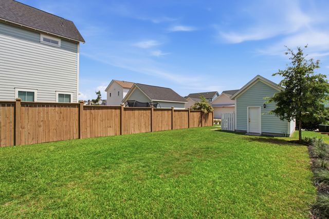 589 Blueway Avenue, Summerville, SC 29486