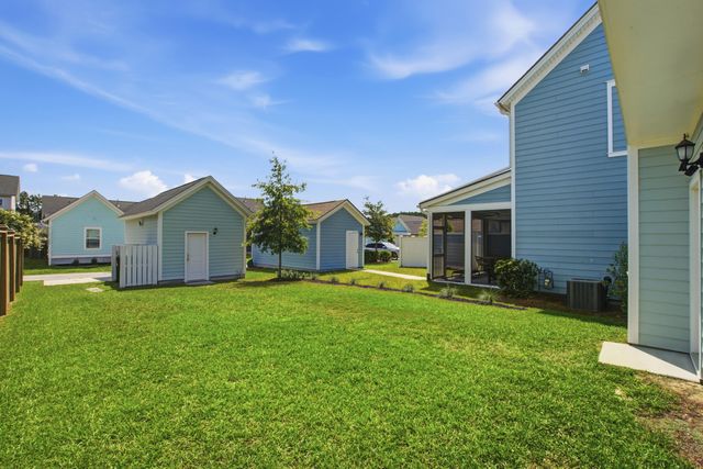 589 Blueway Avenue, Summerville, SC 29486