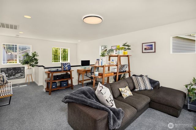 35314 SE Swenson Street, Snoqualmie, WA 98065