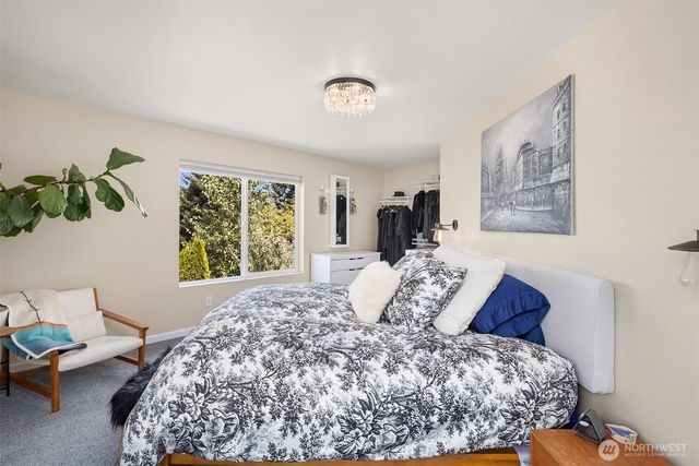 35314 SE Swenson Street, Snoqualmie, WA 98065