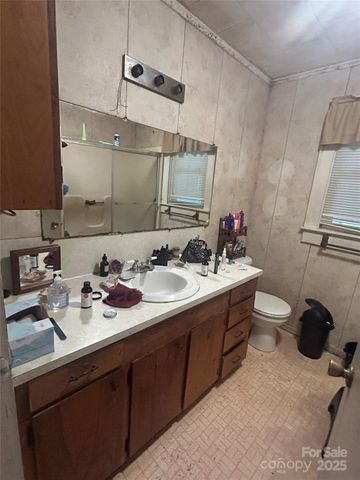 3603 NC 90 Highway E, Taylorsville, NC 28681