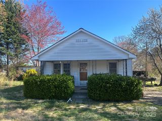 3603 NC 90 Highway E, Taylorsville, NC 28681