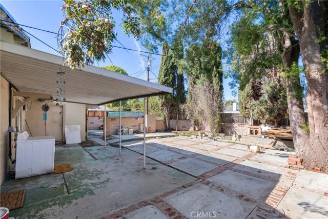 24201 Vanowen, West Hills, CA 91307
