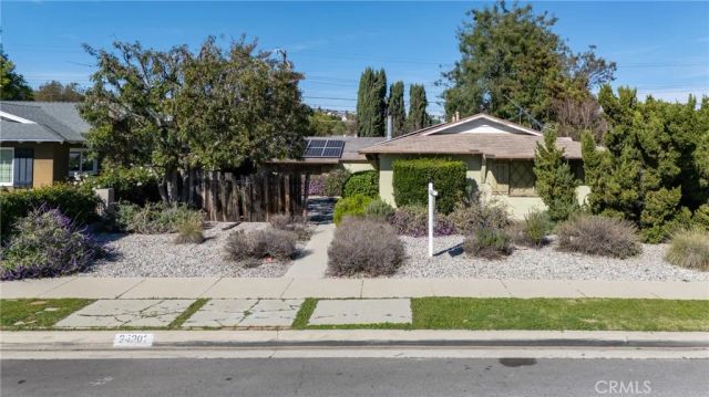 24201 Vanowen, West Hills, CA 91307
