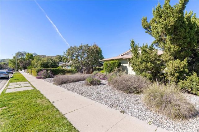24201 Vanowen, West Hills, CA 91307