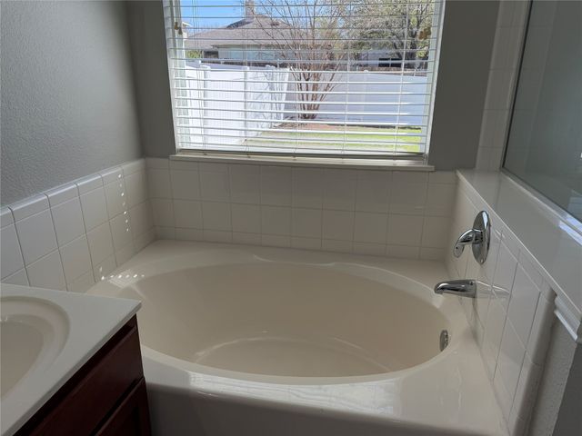 523 Hilltop Drive, Anna, TX 75409