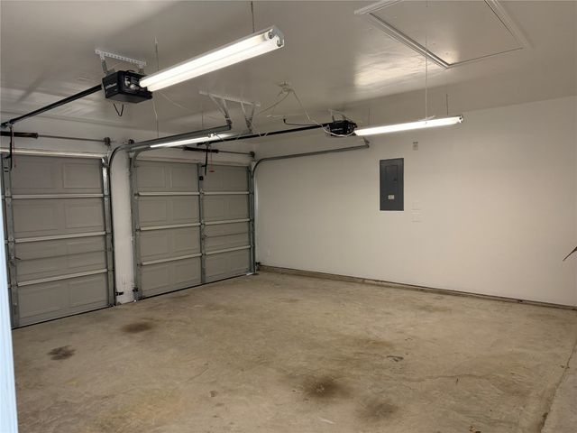 523 Hilltop Drive, Anna, TX 75409