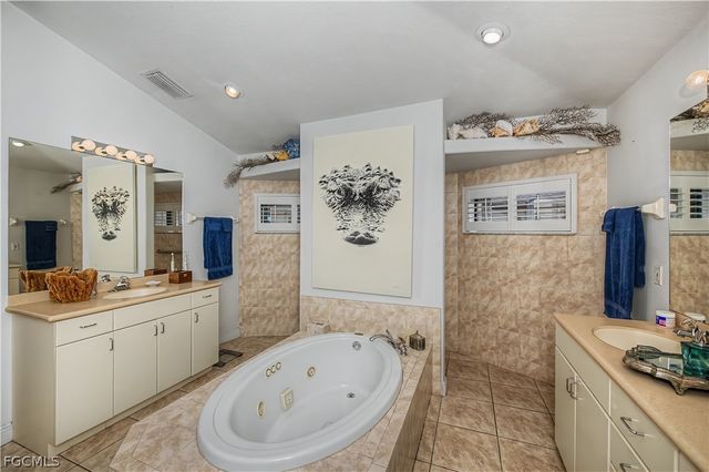 3229 SE 1st CT, Cape Coral, FL 33904