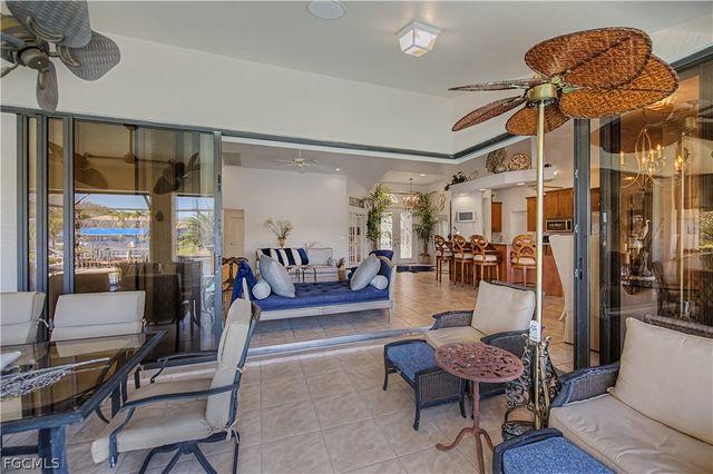 3229 SE 1st CT, Cape Coral, FL 33904