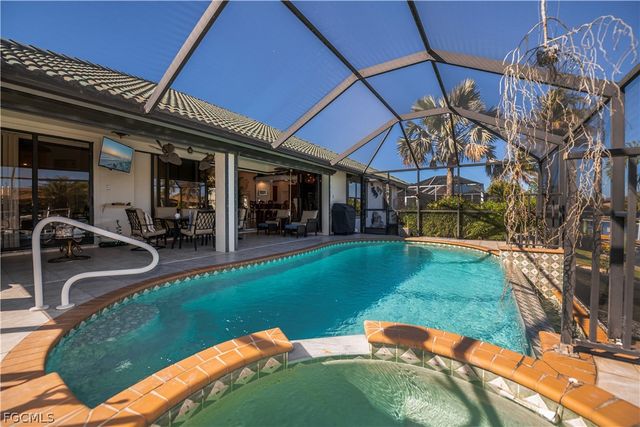 3229 SE 1st CT, Cape Coral, FL 33904