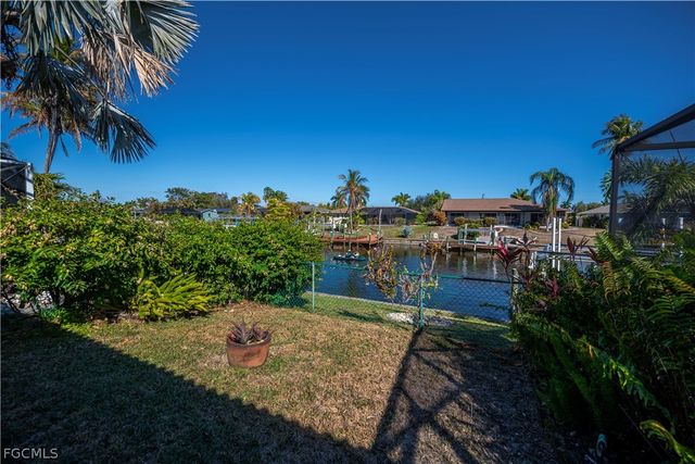 3229 SE 1st CT, Cape Coral, FL 33904
