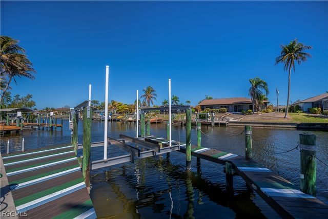 3229 SE 1st CT, Cape Coral, FL 33904