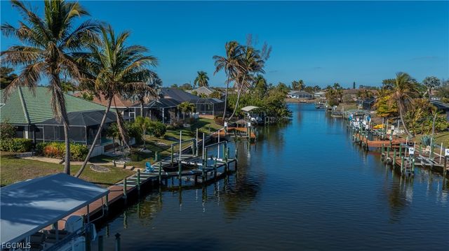 3229 SE 1st CT, Cape Coral, FL 33904