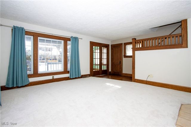 150 Ohio Avenue, Wadsworth, OH 44281