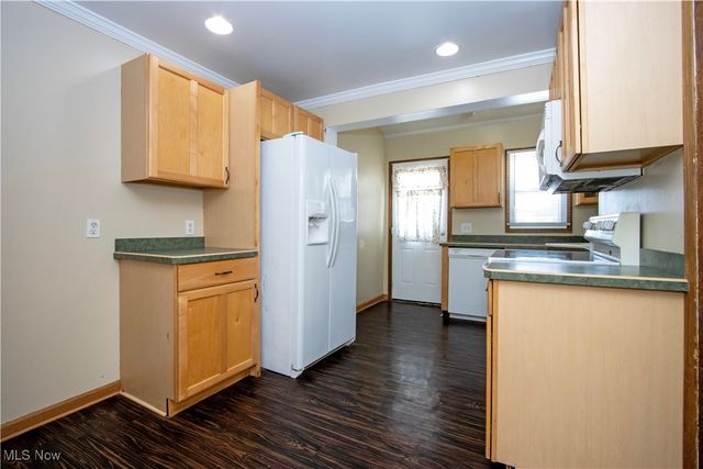 150 Ohio Avenue, Wadsworth, OH 44281