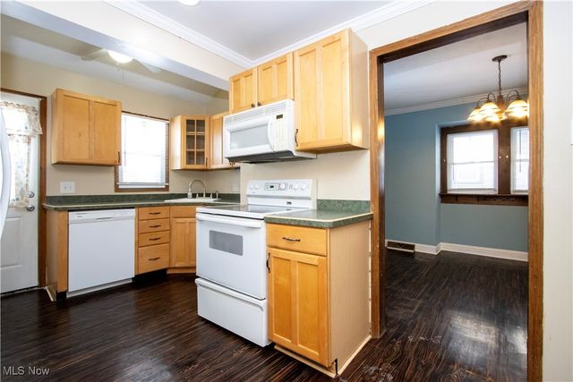 150 Ohio Avenue, Wadsworth, OH 44281