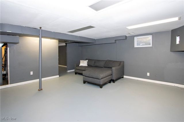 150 Ohio Avenue, Wadsworth, OH 44281