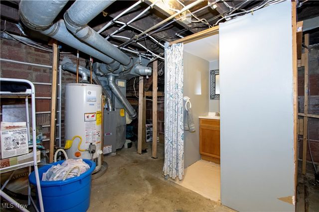 150 Ohio Avenue, Wadsworth, OH 44281