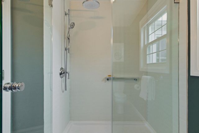 95 Willowbrook Avenue, Stratham, NH 03885