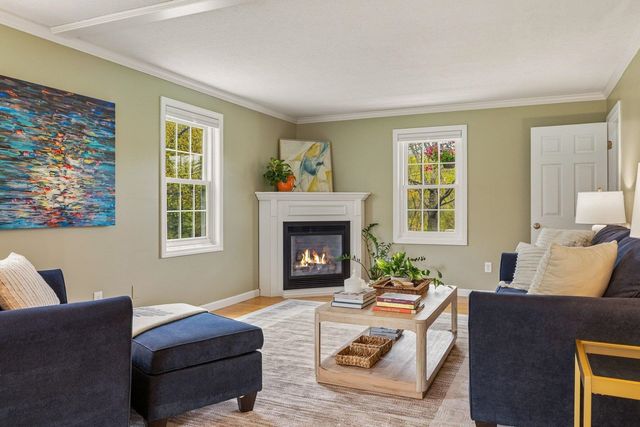 95 Willowbrook Avenue, Stratham, NH 03885