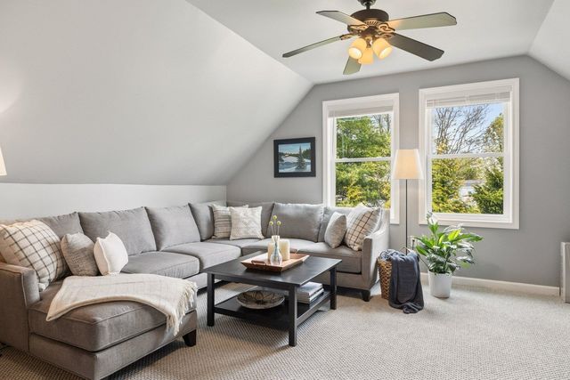 95 Willowbrook Avenue, Stratham, NH 03885