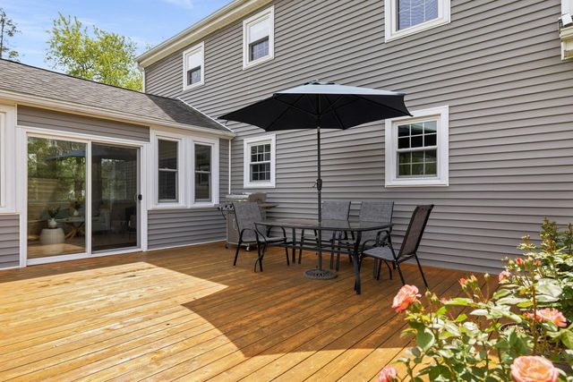95 Willowbrook Avenue, Stratham, NH 03885
