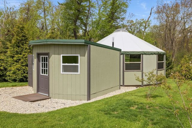 95 Willowbrook Avenue, Stratham, NH 03885
